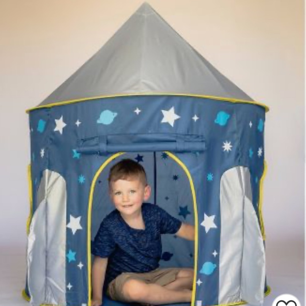 Kid’s Spaceship Playhouse Tent